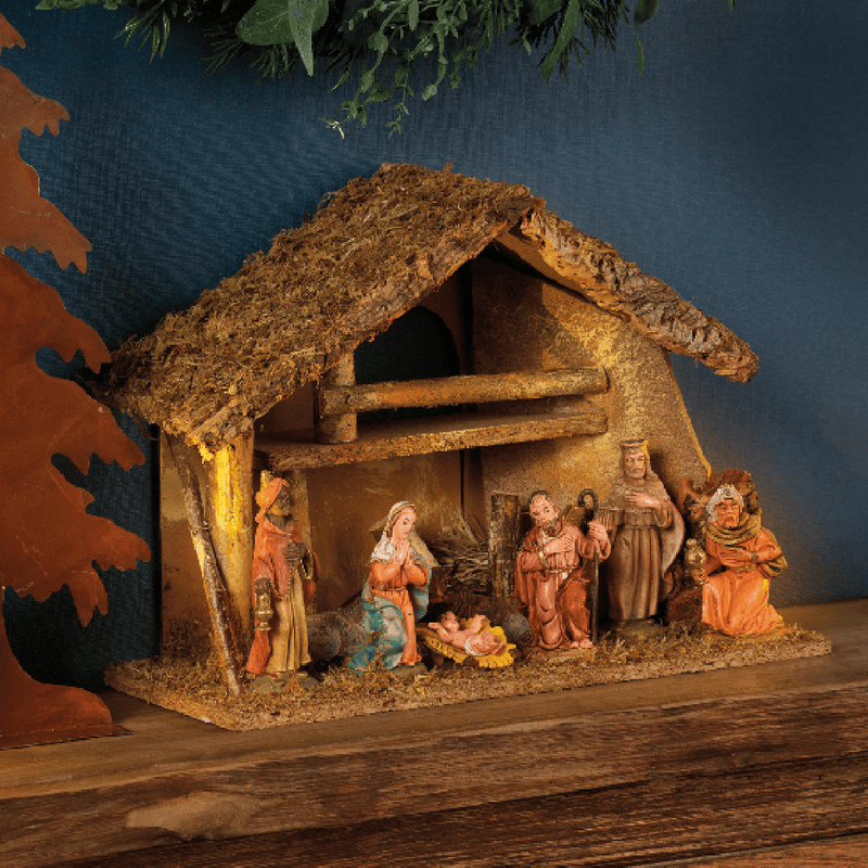 Nativity Scene / Crib including Figures 38 x 18 x 29cm - XMAS CRIBS - Beattys of Loughrea