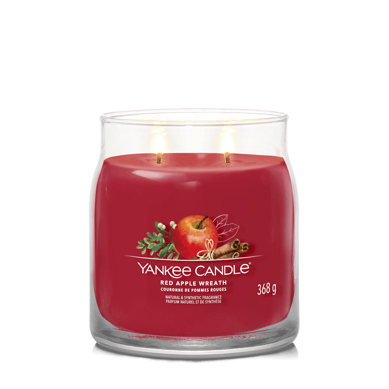 Red Apple Wreath Signature Medium Jar Yankee Candle 368g - CANDLES - Beattys of Loughrea