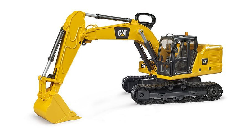 Bruder Cat Excavator - FARMS/TRACTORS/BUILDING - Beattys of Loughrea