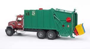 Bruder Mack Granite Garbage Truck - FARMS/TRACTORS/BUILDING - Beattys of Loughrea