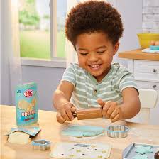 Little Tikes Creative Chefs Cookie Kit - ROLE PLAY - Beattys of Loughrea