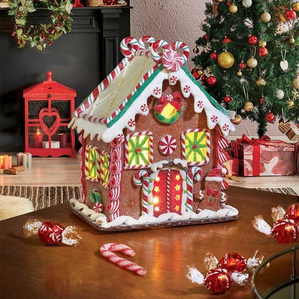 Gingerbread Candy Chalet 25 x 20 cm - XMAS CERAMIC WOOD RESIN GLASS ORNAMENTS - Beattys of Loughrea