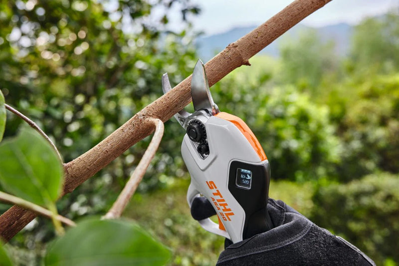 Stihl ASA20 Cordless Lopping Shears Battery Operated (Body Only) - HEDGE TRIMMERS - Beattys of Loughrea