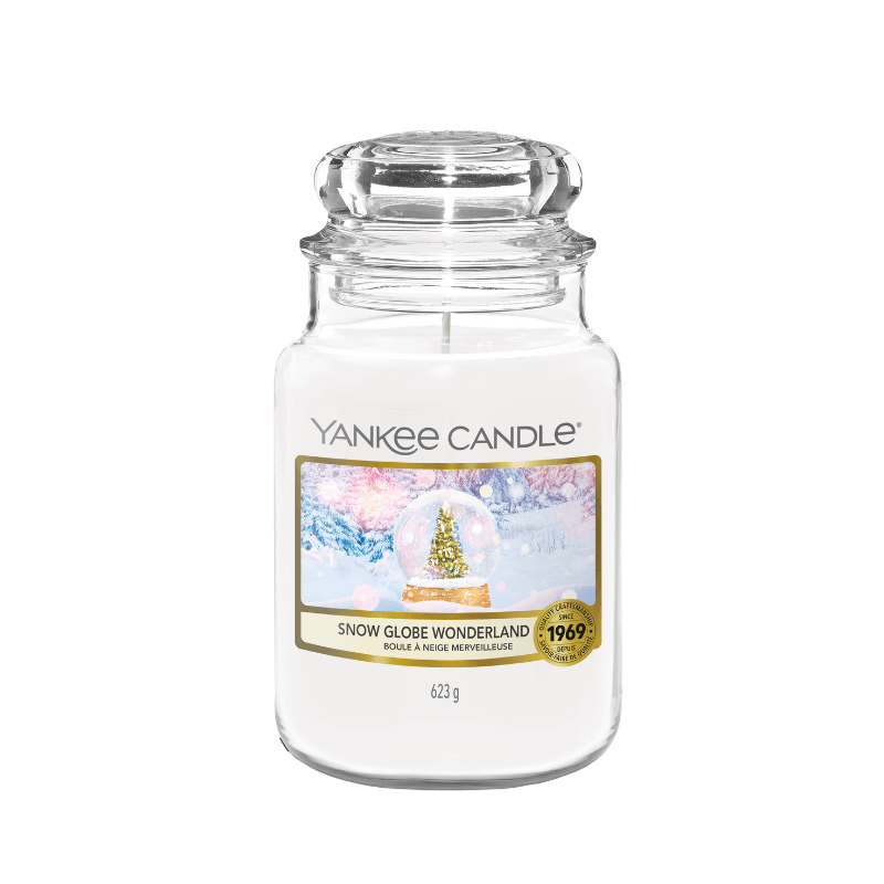 Snow Globe Wonderland Large Yankee Candle 623g - CANDLES - Beattys of Loughrea